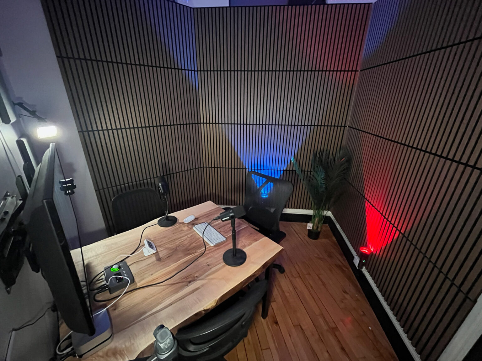 Hub Sep. 28 2025 003