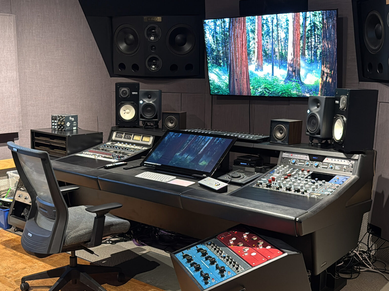 Studio A 04